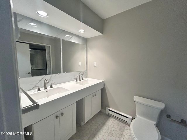 140 Amberly Drive J, Englishtown, NJ 07726