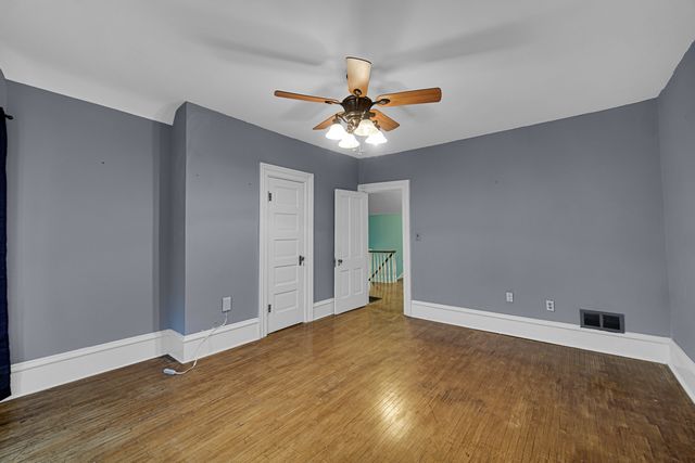 268 Seneca Street, Elgin, IL 60120