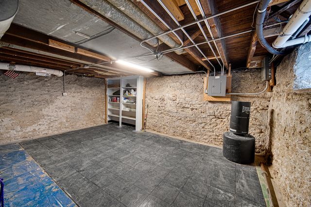 268 Seneca Street, Elgin, IL 60120