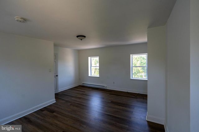 715 W 8TH ST, Wilmington, DE 19801