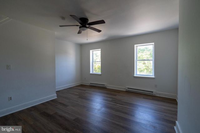 715 W 8TH ST, Wilmington, DE 19801