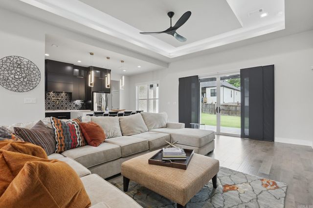 212 Caurel Lane, Little Rock, AR 72223