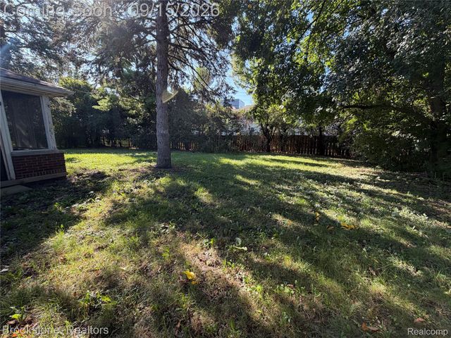 17889 BONSTELLE Avenue, Southfield, MI 48075