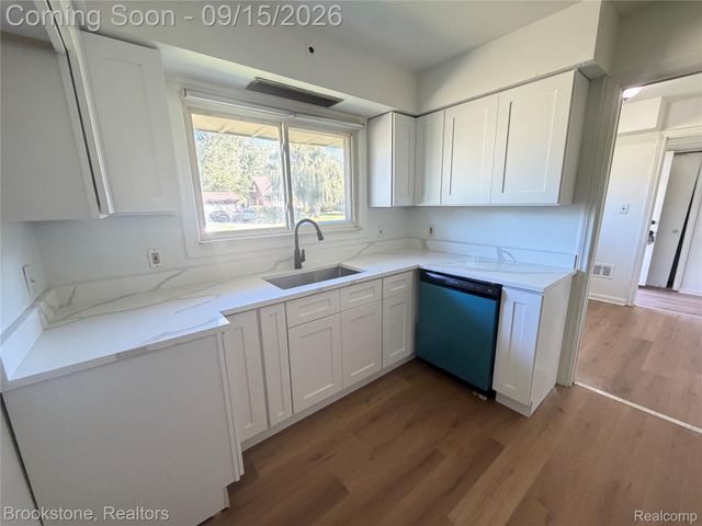 17889 BONSTELLE Avenue, Southfield, MI 48075