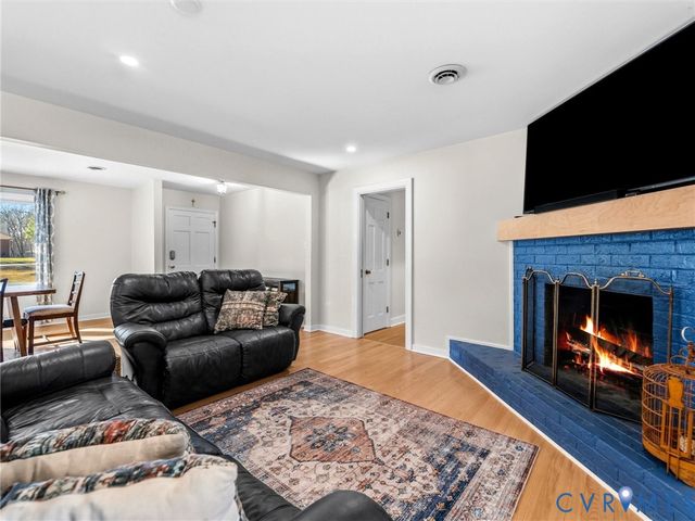 501 Paddington Dr, Midlothian, VA 23114