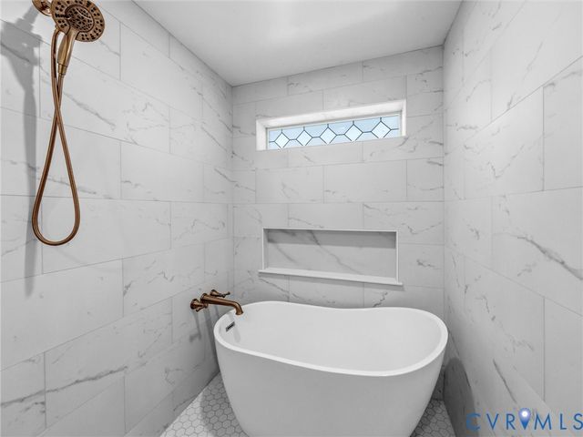 501 Paddington Dr, Midlothian, VA 23114