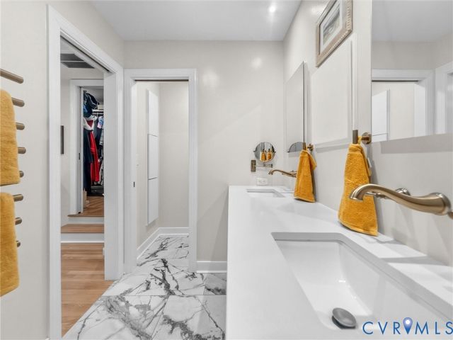 501 Paddington Dr, Midlothian, VA 23114