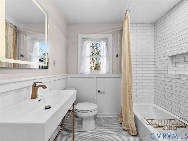 501 Paddington Dr, Midlothian, VA 23114