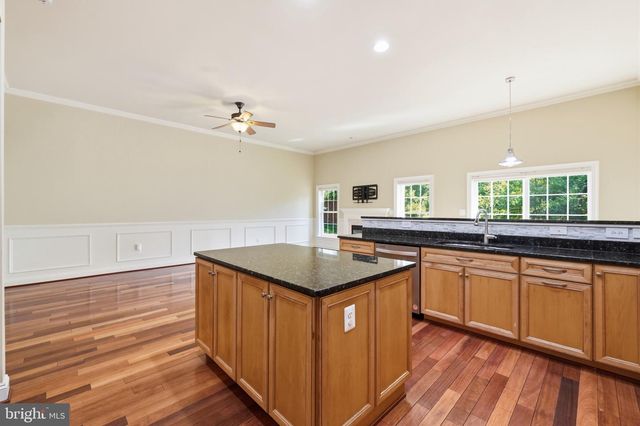 6403 VELLIETY LN, Springfield, VA 22152