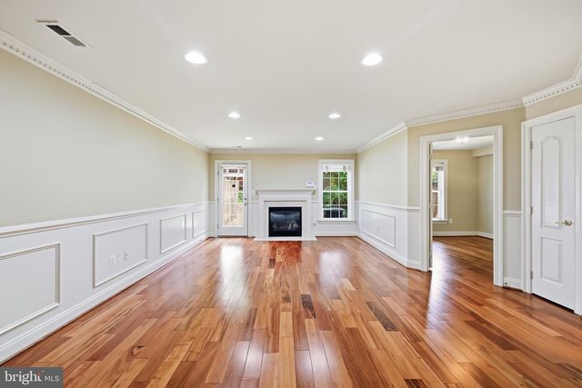 6403 VELLIETY LN, Springfield, VA 22152