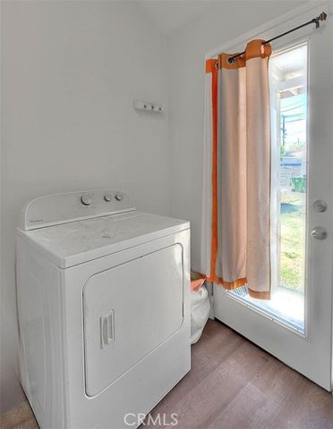 6915 Bonsallo, Lake Los Angeles, CA 90044