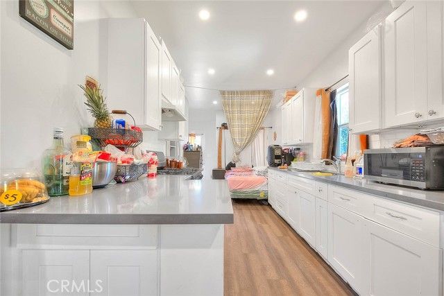 6915 Bonsallo, Lake Los Angeles, CA 90044