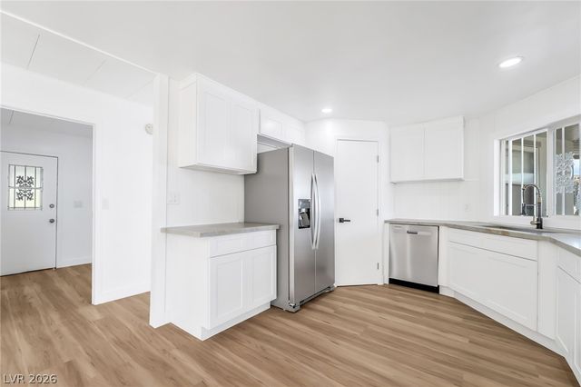 4684 Royal Ridge Way, Las Vegas, NV 89103