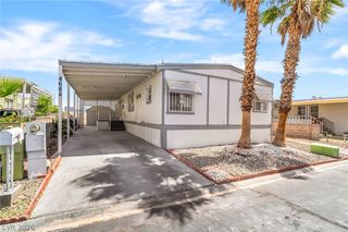 4684 Royal Ridge Way, Las Vegas, NV 89103