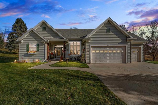 W2608 Menominee Drive, Markesan, WI 53968