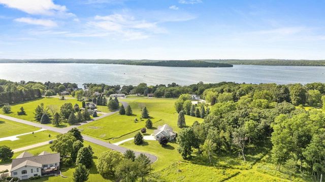 W2608 Menominee Drive, Markesan, WI 53968