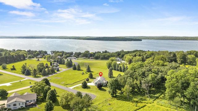 W2608 Menominee Drive, Markesan, WI 53968