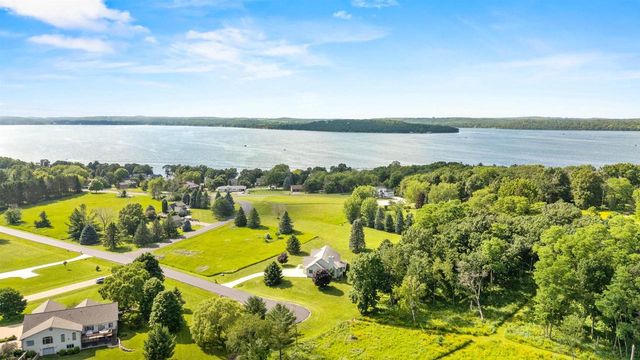 W2608 Menominee Drive, Markesan, WI 53968