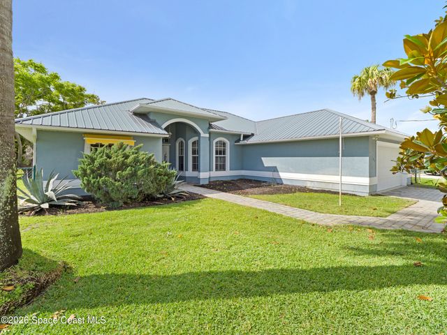 107 Larchmont Terrace W, Sebastian, FL 32958