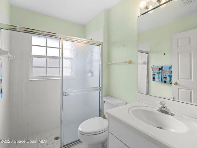 107 Larchmont Terrace W, Sebastian, FL 32958