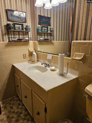 303 Carlisle Avenue, Winnsboro, SC 29180