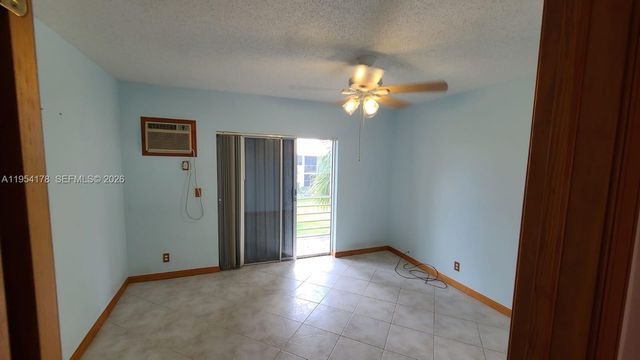 135 Coventry F 135, West Palm Beach, FL 33417