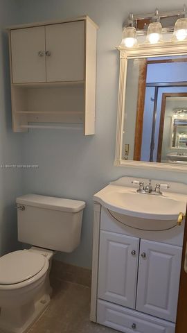 135 Coventry F 135, West Palm Beach, FL 33417