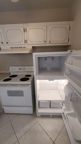 135 Coventry F 135, West Palm Beach, FL 33417