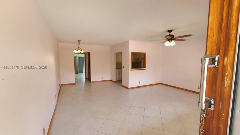 135 Coventry F 135, West Palm Beach, FL 33417