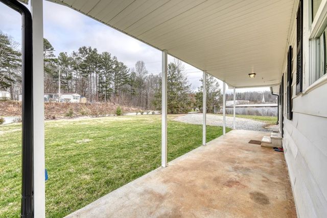 16 Antioch Church Road, Blairsville, GA 30512
