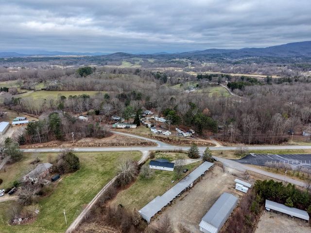 16 Antioch Church Road, Blairsville, GA 30512