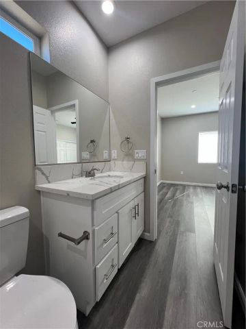 40546 172nd Street East, Lake Los Angeles, CA 93525