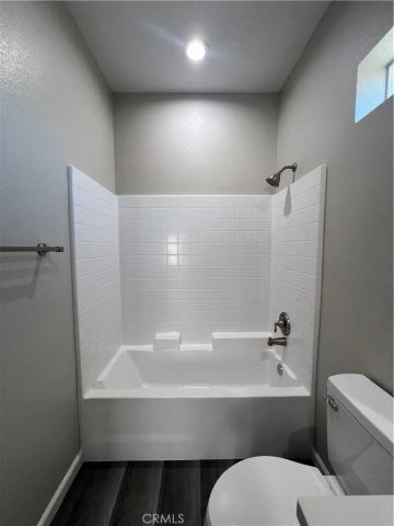 40546 172nd Street East, Lake Los Angeles, CA 93525