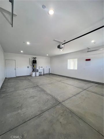 40546 172nd Street East, Lake Los Angeles, CA 93525
