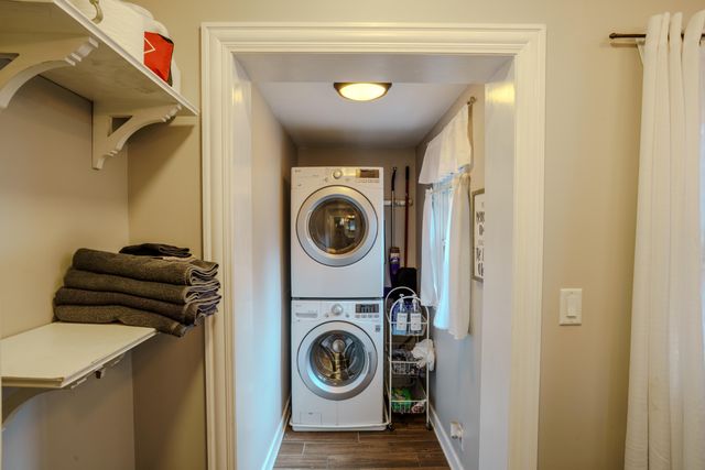 405 E Chicago Street, Valparaiso, IN 46383
