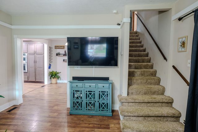 405 E Chicago Street, Valparaiso, IN 46383