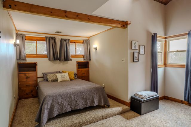 405 E Chicago Street, Valparaiso, IN 46383