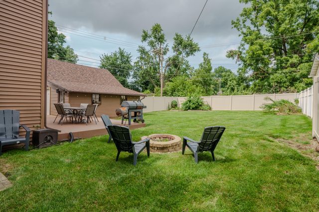 405 E Chicago Street, Valparaiso, IN 46383