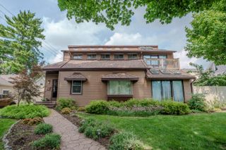 405 E Chicago Street, Valparaiso, IN 46383