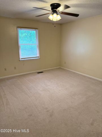 2907 Cedar Creek Road E, Greenville, NC 27834
