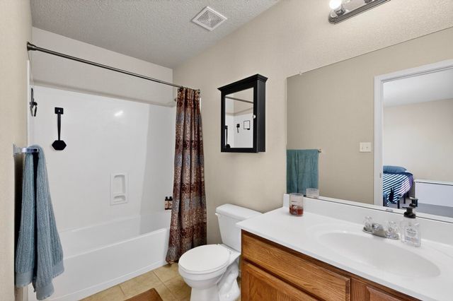 3717 LUCID MEADOWS Drive NE, Rio Rancho, NM 87144