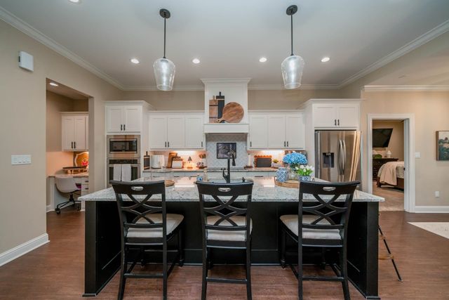 4521 Windsor Park Lane, Kilgore, TX 75662
