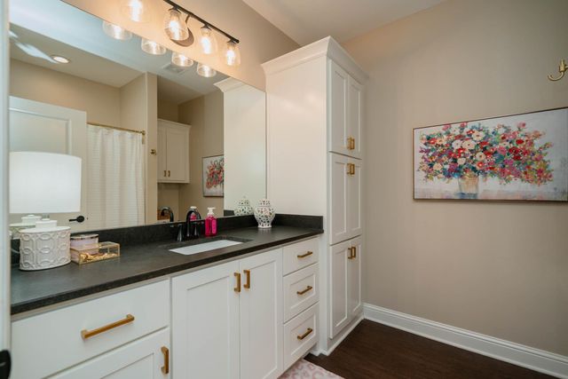 4521 Windsor Park Lane, Kilgore, TX 75662