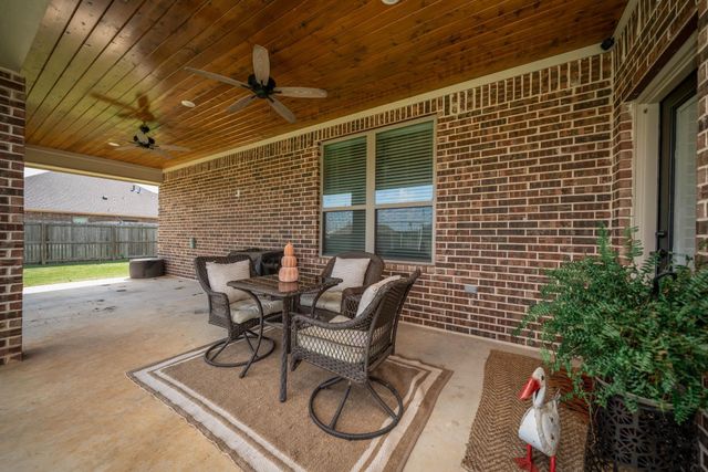 4521 Windsor Park Lane, Kilgore, TX 75662