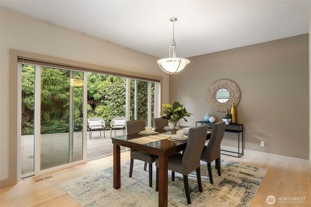 382 Windship Drive, Port Townsend, WA 98368