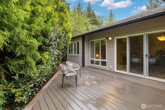 382 Windship Drive, Port Townsend, WA 98368