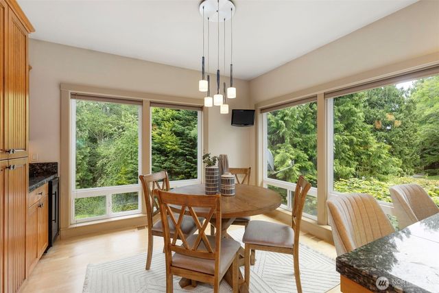 382 Windship Drive, Port Townsend, WA 98368