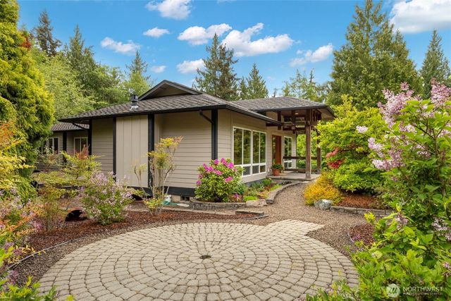 382 Windship Drive, Port Townsend, WA 98368