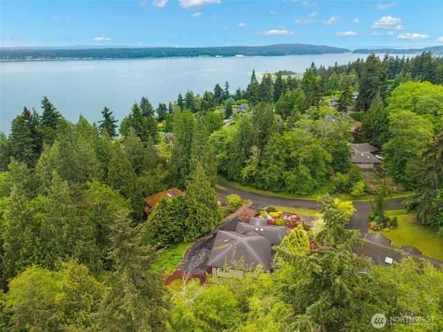 382 Windship Drive, Port Townsend, WA 98368