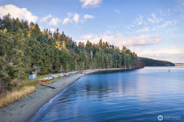 382 Windship Drive, Port Townsend, WA 98368